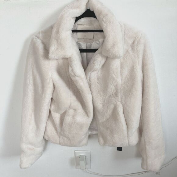 SILENT NEW YORK Women's Ivory Faux Fur Cropped Open Jacket - Small NWT - Picture 3 of 6